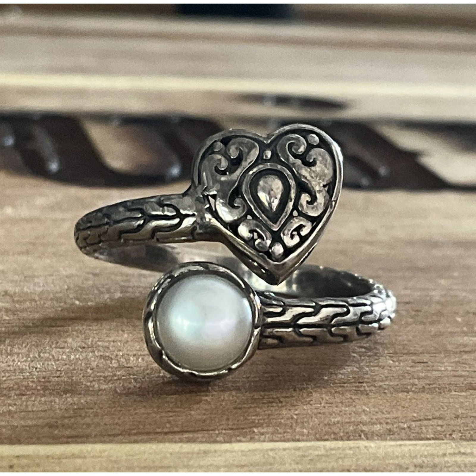 Vintage Main And Sterling Silver 925 Filigree Heart And Pearl Bypass Ring Sz 7